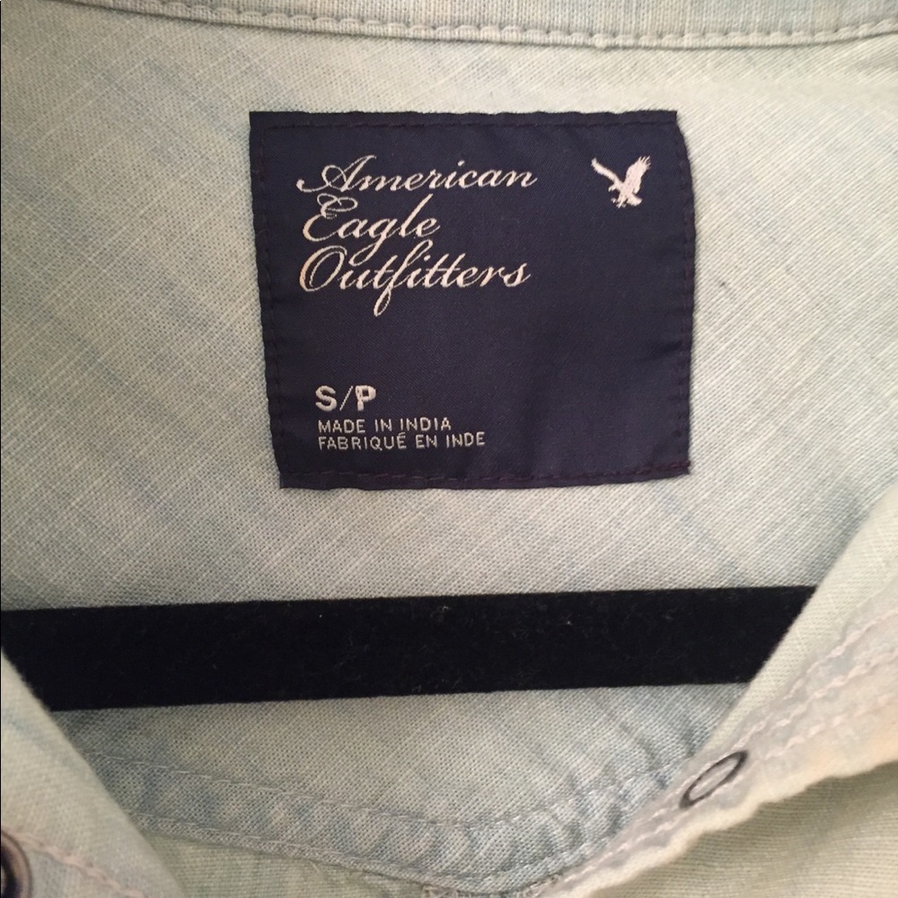 Button up - Picture 2 of 4